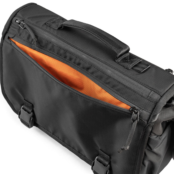 CT MESSENGER BAG 14 - Robic® Nylon 420D Ripstop